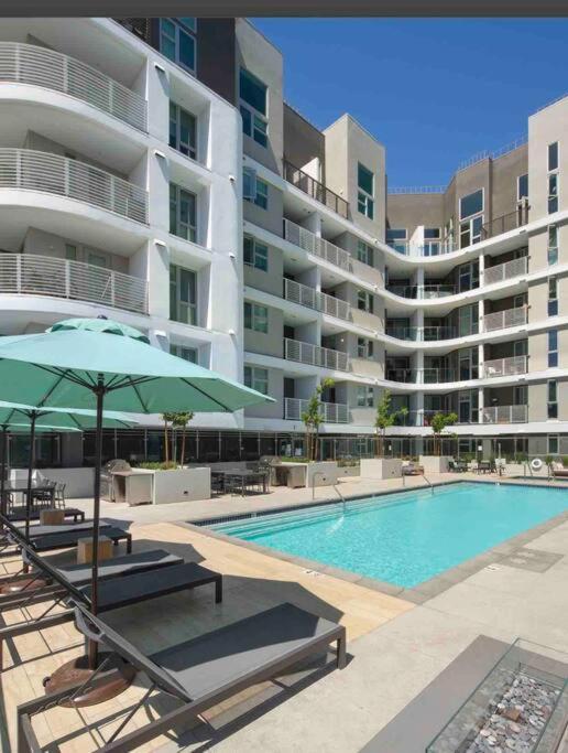 Apartmán Relax On Wilshire With A View Los Angeles Exteriér fotografie